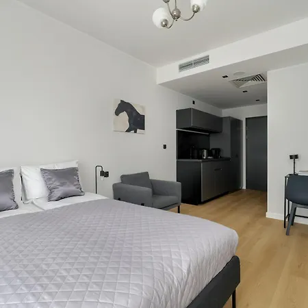 Klimatyzowane W Samym Centrum Poznania - Plac Wolnosci By Renters Apartman *